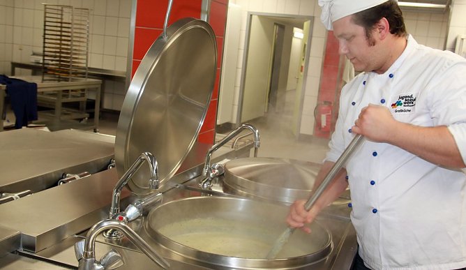 In die T&ouml;pfe geguckt (Foto: S. Spehr)