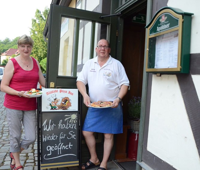 Wiedereröffnung Altstadt-Pizza (Foto: nnz-City Scout Sven Gämkow) Wiedereröffnung Altstadt-Pizza (Foto: nnz-City Scout Sven Gämkow)