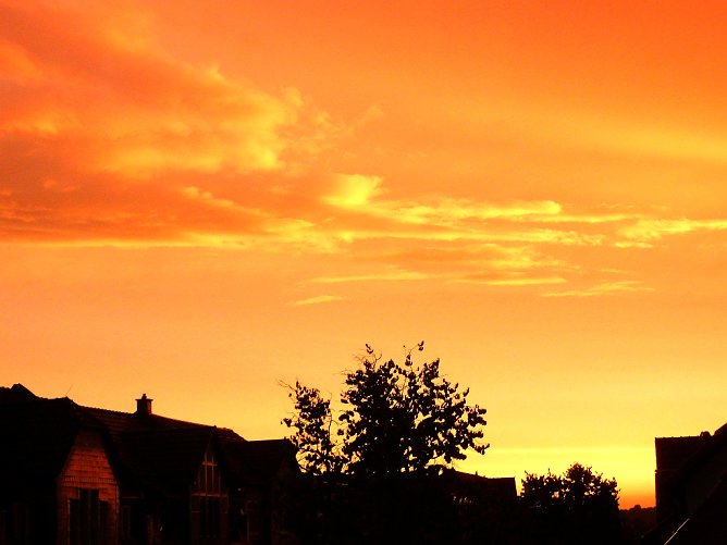 Abendhimmel &uuml;ber Nordhausen (Foto: Bernd Thielbeer)