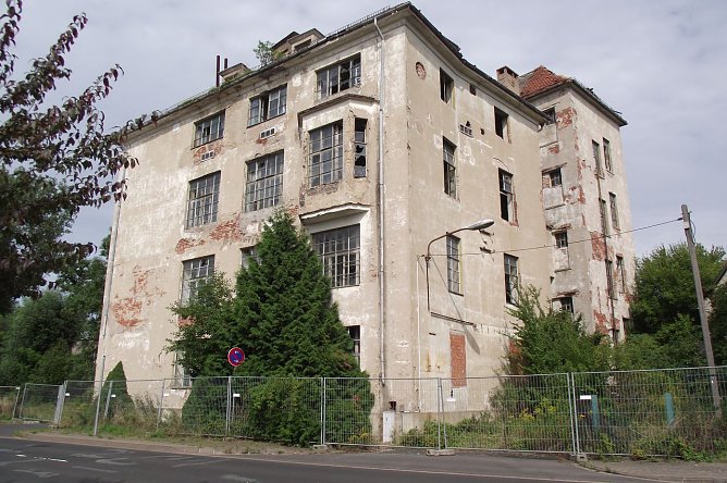Ruine: ehemalige Kaffeerösterei (Foto: Kurt Frank) Ruine: ehemalige Kaffeerösterei (Foto: Kurt Frank)