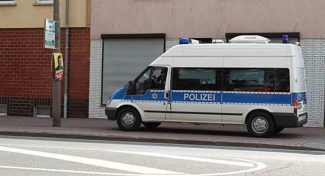 Ordnungshüter eingetroffen (Foto: nnz) Ordnungshüter eingetroffen (Foto: nnz)
