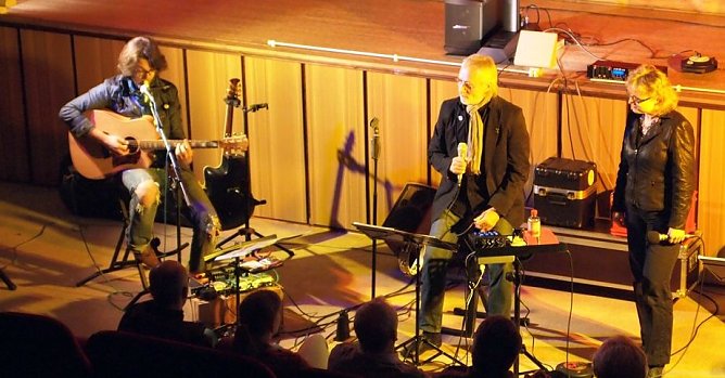 HELP im Bleicheröder Kino (Foto: Regina Englert) HELP im Bleicheröder Kino (Foto: Regina Englert)