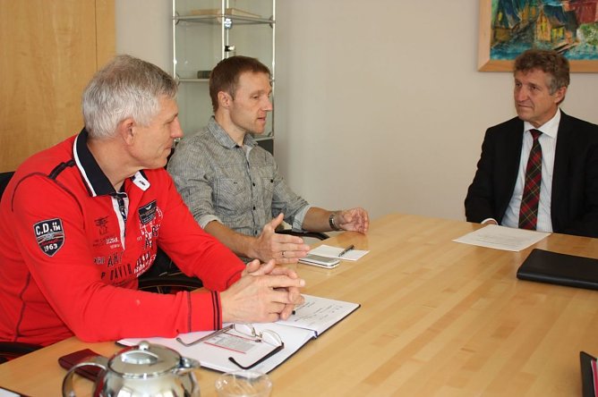 Beratung im Rathaus (Foto: Stadtverwaltung Nordhausen) Beratung im Rathaus (Foto: Stadtverwaltung Nordhausen)