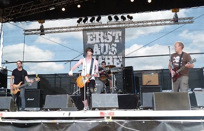 Erstausgabe (Foto: Agentur) Erstausgabe (Foto: Agentur)