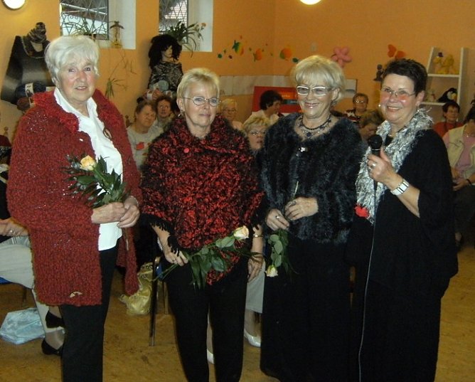 Viel Spa&szlig; bei Handarbeit (Foto: D&ouml;ring)