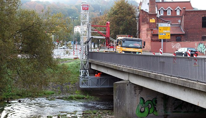 Br&uuml;ckenkontrolle heute in Nordhausen (Foto: nnz)