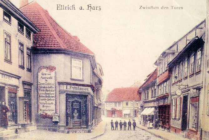 Historische Aufnahme:Zwischen den Toren (Foto: privat)