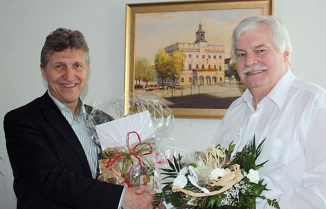 Gratuliert (Foto: Stadtverwaltung Nordhausen)