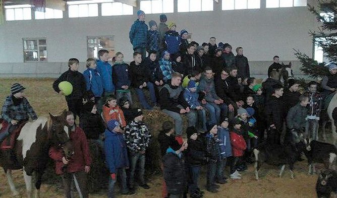 Weihnachtsfeier auf der Forst-Farm (Foto: Kristin Wuttke)