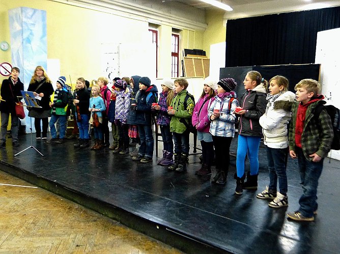 Vorgesungen (Foto: B. Susemihl)