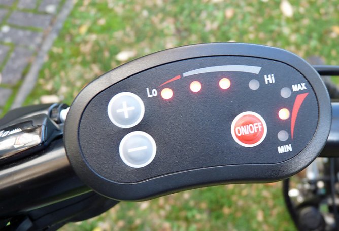 Mit dem E-Bike unterwegs (Foto: Karl-Heinz Herrmann) Mit dem E-Bike unterwegs (Foto: Karl-Heinz Herrmann)