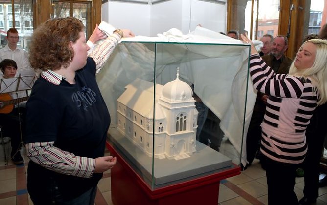 Enth&uuml;llt (Foto: nnz)