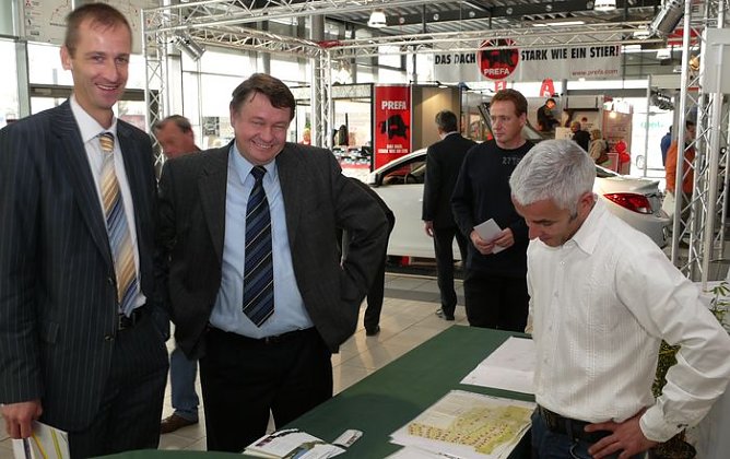 Wohnungsfachleute unter sich (Foto: nnz)