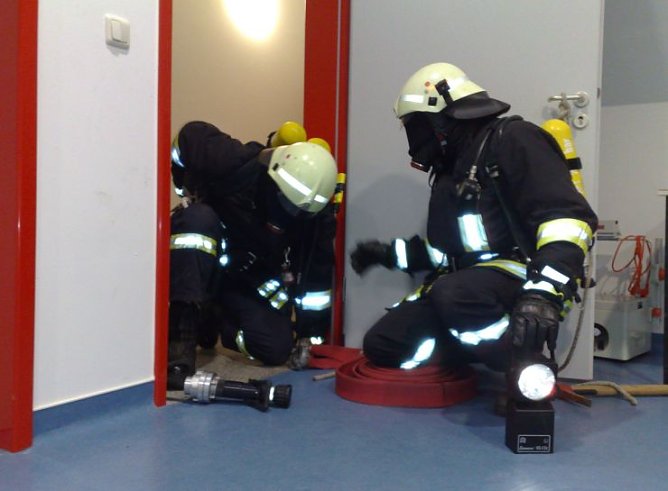 Atemschutz&uuml;bung (Foto: Burkert)