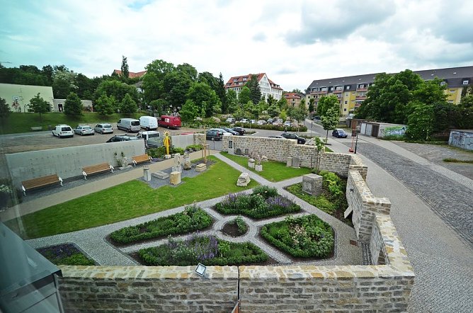 Flohburg und Georgengasse (Foto: Hans-Peter Wolff) Flohburg und Georgengasse (Foto: Hans-Peter Wolff)