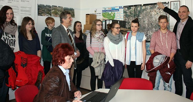 Informiert (Foto: I. Bergmann|Stadtverwaltung Nordhausen) Informiert (Foto: I. Bergmann|Stadtverwaltung Nordhausen)