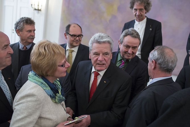 Empfang beim Bundespr&auml;sidenten (Foto: H. Schacht)