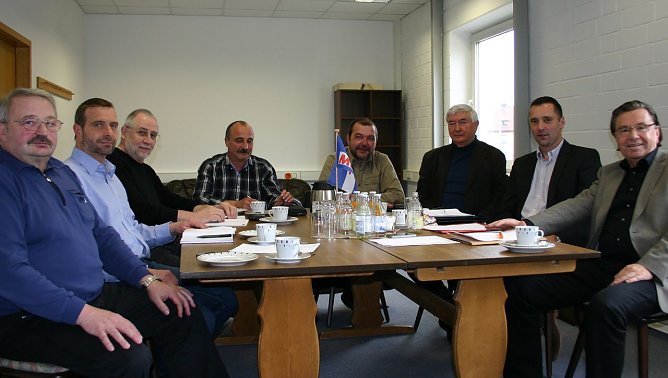 Der neue Vorstand (Foto: MIT) Der neue Vorstand (Foto: MIT)