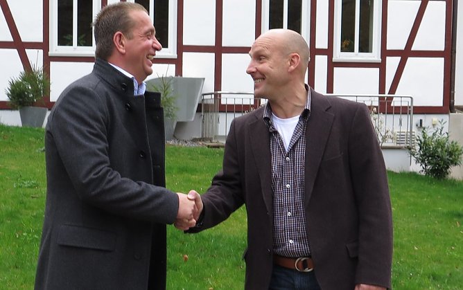 H&auml;ndedruck (Foto: nnz)