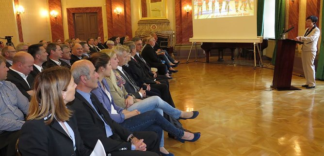 Empfang in der Staatskanzlei (Foto: nnz) Empfang in der Staatskanzlei (Foto: nnz)