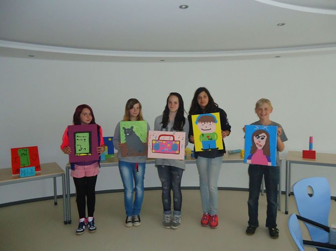 Johanna, Ramona, Sarah, Cassy, Kevin (Foto: Iris Heller) Johanna, Ramona, Sarah, Cassy, Kevin (Foto: Iris Heller)