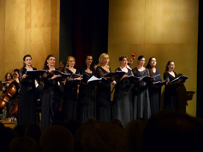 Der Theaterchor (Foto: Ilona)