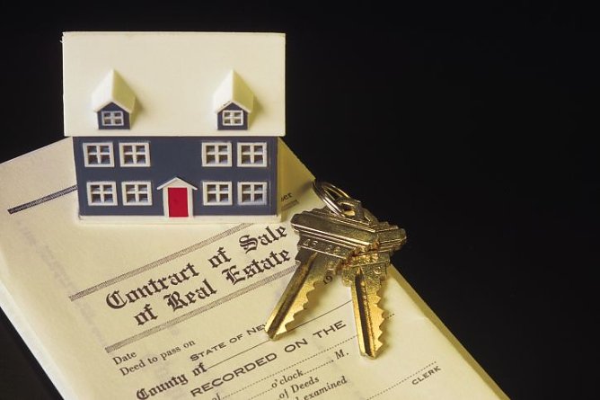 Richtig versichert? (Foto: &copy; Comstock/Stockbyte/Thinkstock)