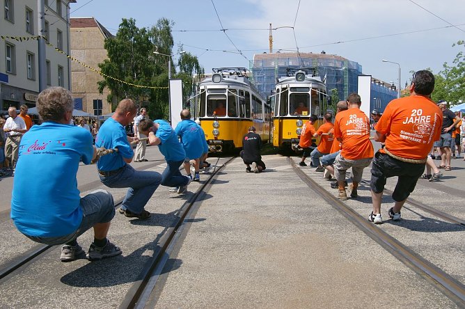Mensch gegen Stra&szlig;enbahn (Foto: Verkehrsbetriebe Nordhausen)