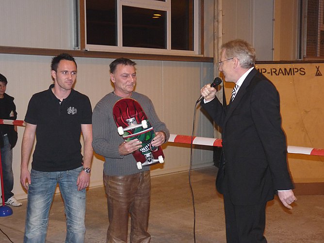 Einweihung Skaterbahn (Foto: Karl-Heinz Herrmann) Einweihung Skaterbahn (Foto: Karl-Heinz Herrmann)