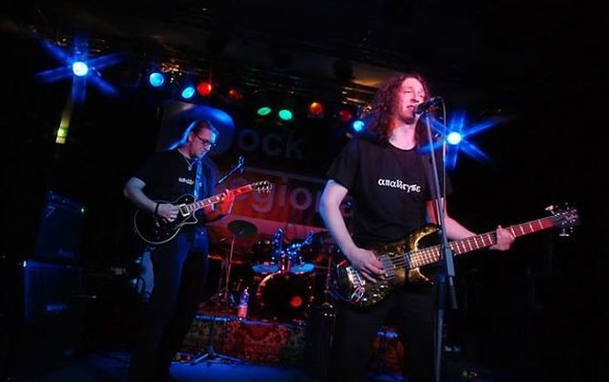 Rein- und HInhören (Foto: JCH) Rein- und HInhören (Foto: JCH)