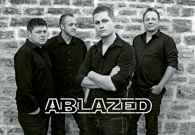 Ablazed spielen auf dem Fest der Vereine in Kleinfurra (Foto: Ronald Dambor)