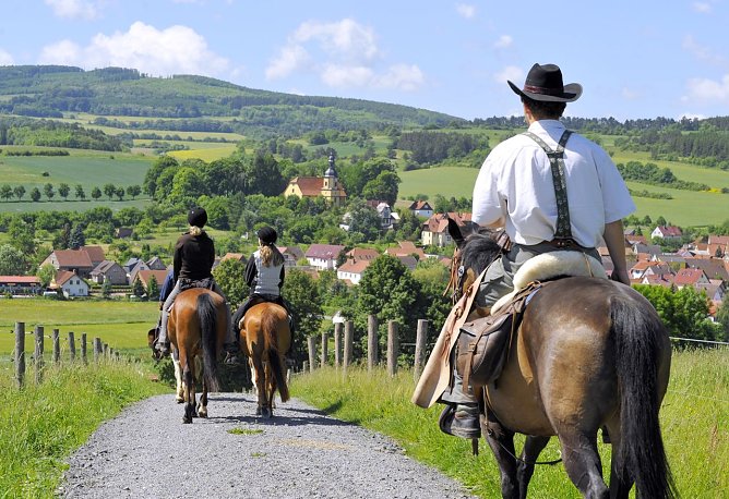 Wanderreiten (Foto: Barbara Neumann) Wanderreiten (Foto: Barbara Neumann)