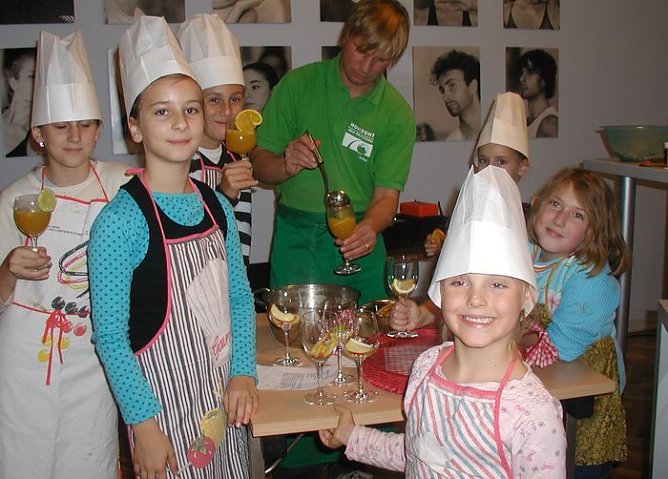 An die Töpfe (Foto: Horizont) An die Töpfe (Foto: Horizont)