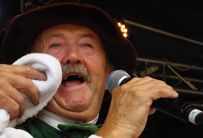 Zu Tr&auml;nen ger&uuml;hrt (Foto: Karin Lehmann, Peter Blei)