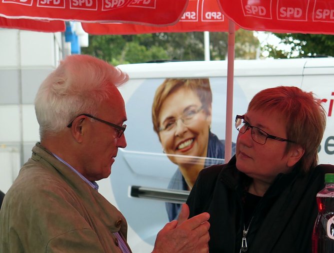 Gleicke im Gespräch (Foto: nnz) Gleicke im Gespräch (Foto: nnz)