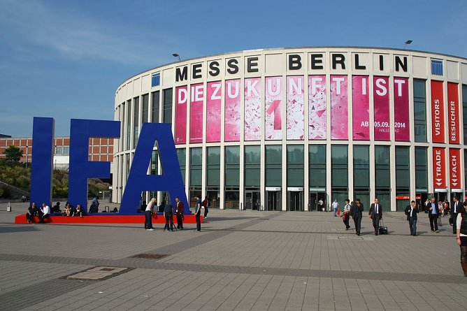 Besuch auf der IFA (Foto: Grandner)