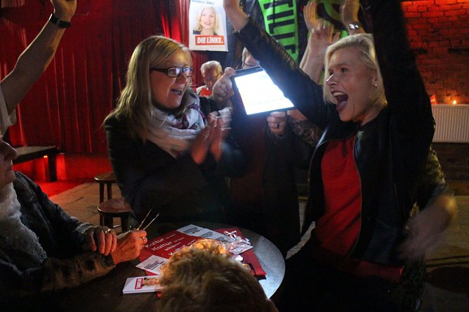 Nach den ersten Zahlen brach Jubel aus (Foto: Angelo Glashagel) Nach den ersten Zahlen brach Jubel aus (Foto: Angelo Glashagel)