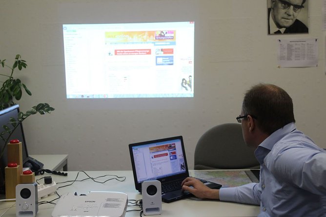 Auch bei der SPD hat man die Ergebnisse im Blick (Foto: Angelo Glashagel) Auch bei der SPD hat man die Ergebnisse im Blick (Foto: Angelo Glashagel)