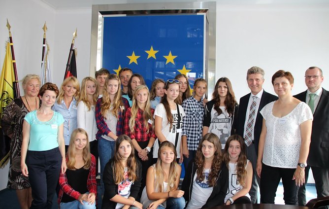 OB Zeh begrüßte die Gäste aus Polen (Foto: Ilona Bergmann) OB Zeh begrüßte die Gäste aus Polen (Foto: Ilona Bergmann)