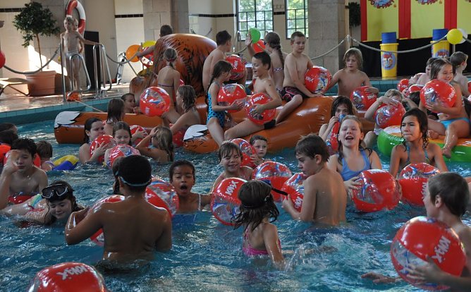 Pool-Party im Badehaus (Foto: KSK)