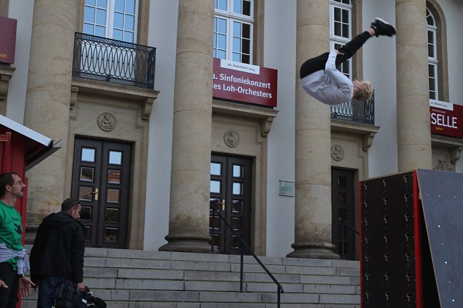 Der Jubel war den Laien-Artisten gewiss (Foto: Angelo Glashagel) Der Jubel war den Laien-Artisten gewiss (Foto: Angelo Glashagel)