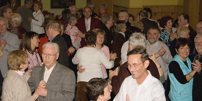 Tanztee (Foto: JCH) Tanztee (Foto: JCH)