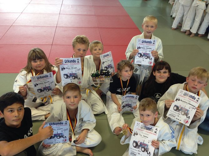Kleine Kämpfer ganz Groß (Foto: Thomas Köhler) Kleine Kämpfer ganz Groß (Foto: Thomas Köhler)