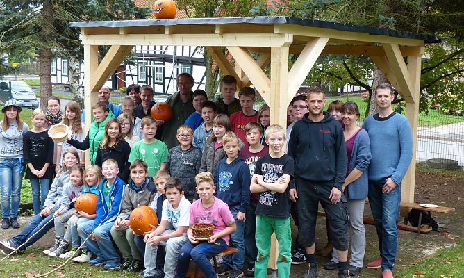 Flei&szlig;ige Handwerker und Helfer in Ellrich (Foto: privat)