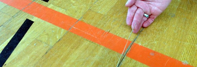 Gef&auml;hrliches Parkett im Herbst 2013 (Foto: nnz)