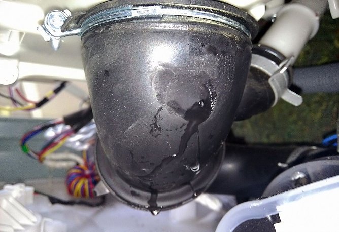 Sauber ja, aber nicht keimfrei (Foto: Stiftung Warentest) Sauber ja, aber nicht keimfrei (Foto: Stiftung Warentest)