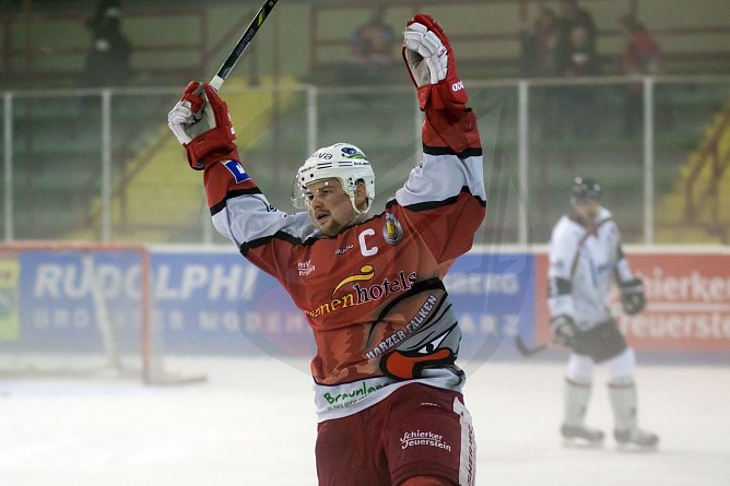 Pipp jubelt (Foto: Brandes / Sportfotos BS) Pipp jubelt (Foto: Brandes / Sportfotos BS)