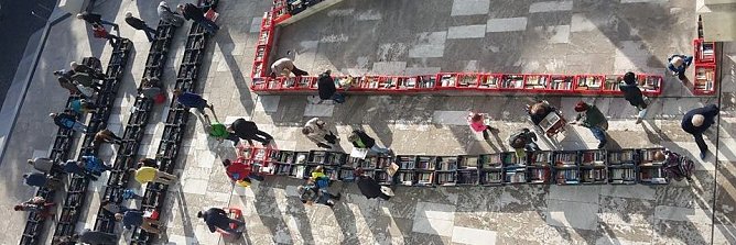 Blick auf den Büchermarkt (Foto: R. Neitzke) Blick auf den Büchermarkt (Foto: R. Neitzke)