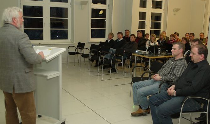 Schule und Wirtschaft (Foto: nnz) Schule und Wirtschaft (Foto: nnz)