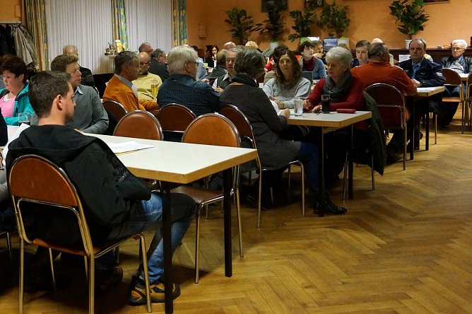 B&uuml;rgerversammlung Neustadt (Foto: Sandra Witzel)